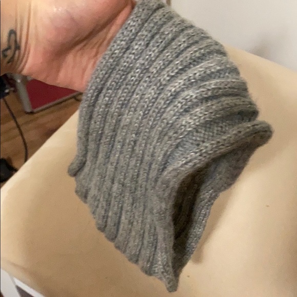 Knitted ear warmer - Picture 5 of 5